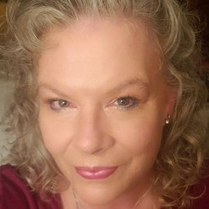 Meet your Posher, Inez